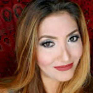 Meet your Posher, Makeup